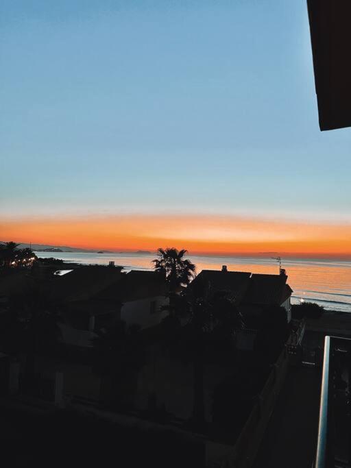 קואבס דל אלמאנסורה Apartamentos El Calon Playa מראה חיצוני תמונה